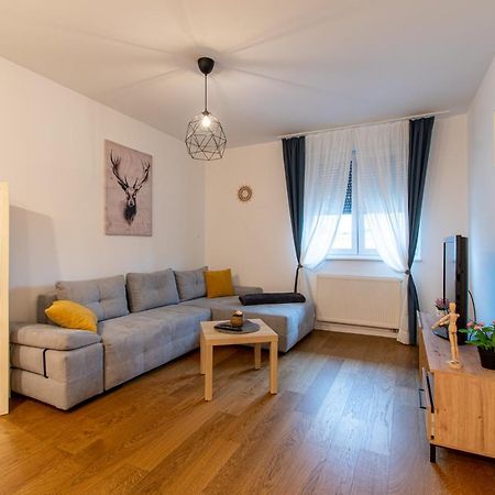 Ferienwohnung Flexible Selfcheckins 39 - Zagreb - Parking - New Exterior foto